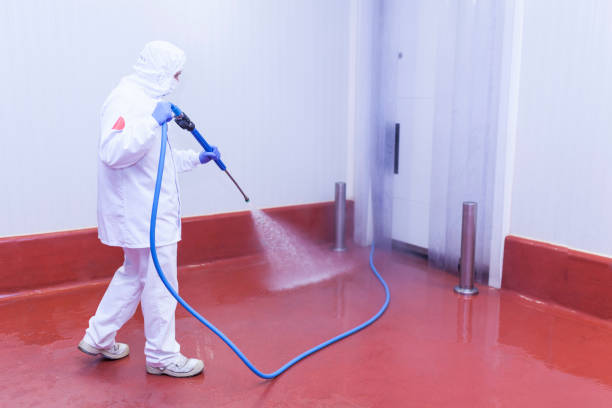 Animal Enclosure Cleaning in Centreville, AL